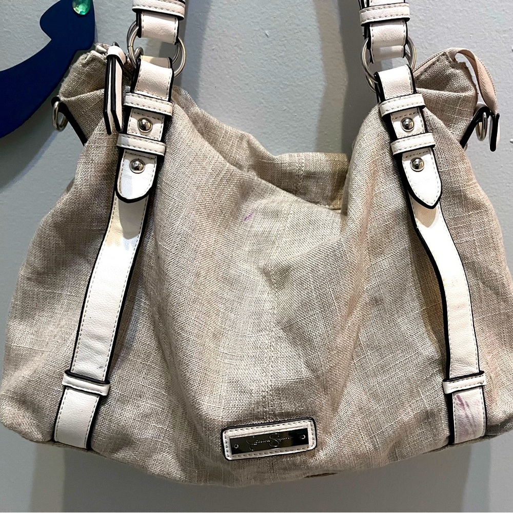 Jessica Simpson beige burlap handbag. Animal print lining. Super cute!